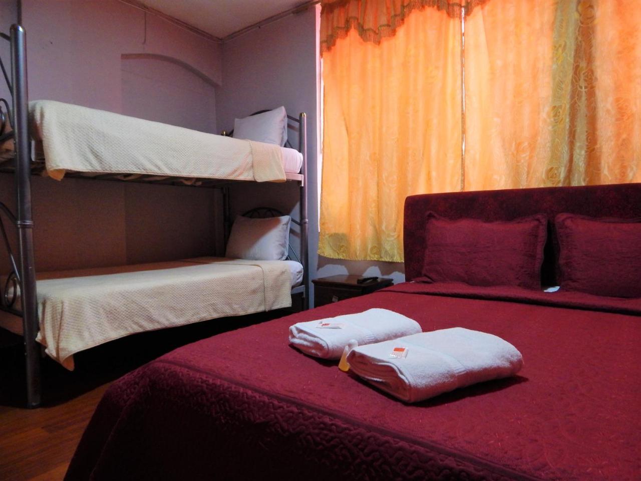 Hostal Imperial Quito Exterior foto